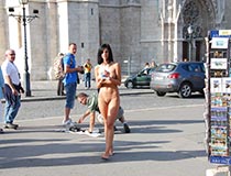 Alyssias public naked walk in Budapest