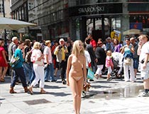 girls nude in public of blonde 2